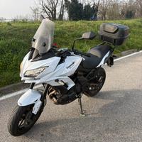 Moto Kawasaki versys 650 ABS