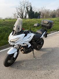 Moto Kawasaki versys 650 ABS