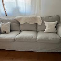 Divano comodissimo