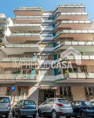 6 Vani di 195 Mq più soffitta di 5 mq