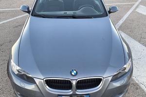 automobile BMW  320 I  CABRIO E 93 - 2007