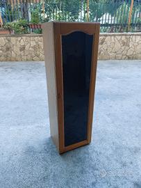 Armadietto in legno