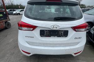 Ricambi vari Hyundai IX20 motore G4FA