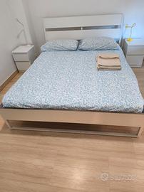 letto matrimoniale Ikea + comodini