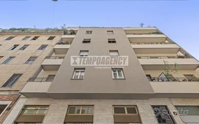 Ampio Bilocale doppio balcone