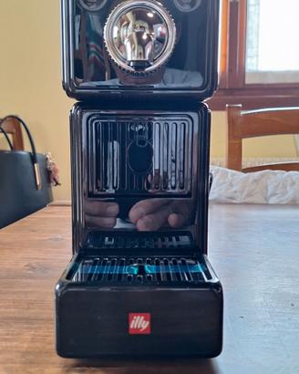 macchina espresso Illy 