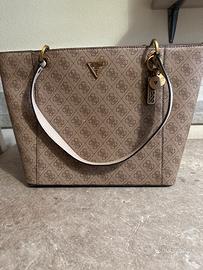 Borsa grande guess