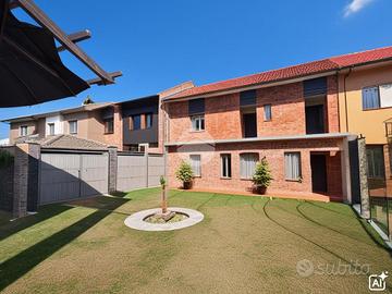 CASA SEMINDIPENDENTE A SAN MAURIZIO CANAVESE