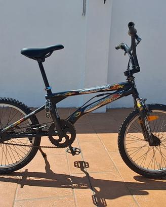 bicicletta bmx