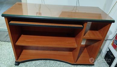 scrivania porta computer PC