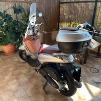 Beverly 350 ie 2015 14320km