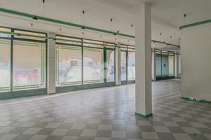 NEGOZIO A URAGO D'OGLIO