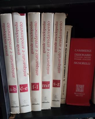 Grande Enciclopedia antiquariato e arredamento