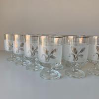 Set 12 Bicchieri a Stelo Vintage – Foglia d’Oro