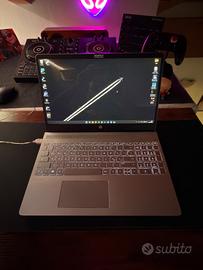 HP Pavilion 15-ck029nl – i7 / 16GB RAM / NVIDIA 94