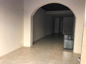 Grazioso spazio commerciale in centro storico