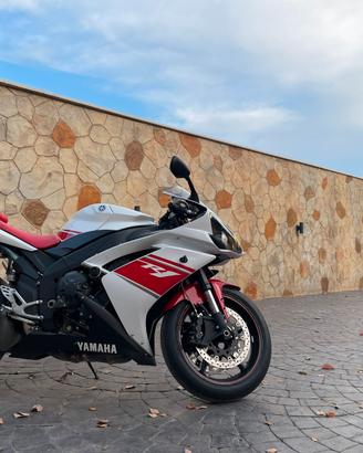 Yamaha R1 2008