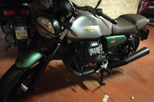 Moto guzzi v7 stone del centenario