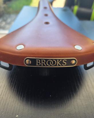 Sella Brooks B17