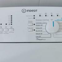 Lavatrice Indesit carica dall'alto
