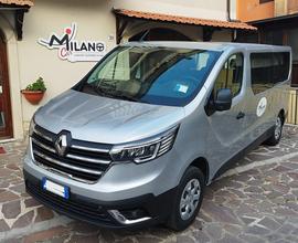 Renault trafic 9 posti passo lungo