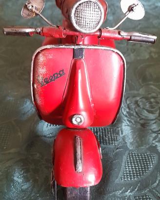 Modellino Vespa vintage
