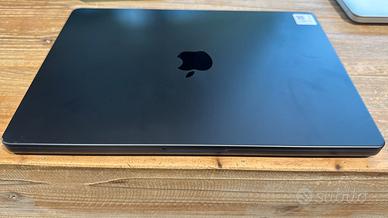 MacBook Pro 14 M3 Pro 14Core RAM 36Gb, SSD 512Gb