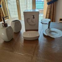 Completo accessori bagno