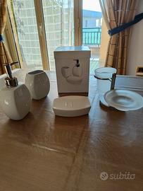 Completo accessori bagno