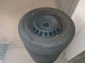 Gomme con cerchio in ferro Mercedes Classe A W169