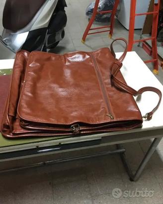 Porta Abiti in Pelle Nuovo