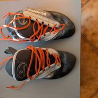 scarpette arrampicata Scarpa lacci