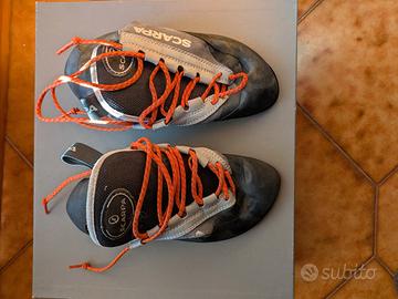 scarpette arrampicata Scarpa lacci