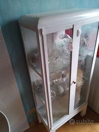 Vetrina in acciaio