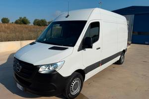 Mercedes Benz SPRINTER MEDIO