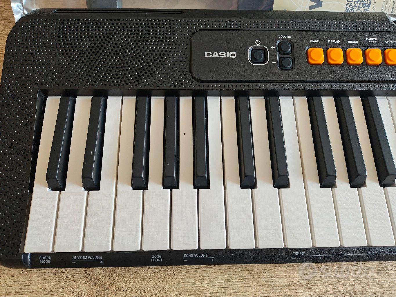 Tastiera Musicale Casio CT-S100 | 61 Tasti, 122 Suoni, 61 Ritmi | USB Per PC | Leggio Incluso | Nero