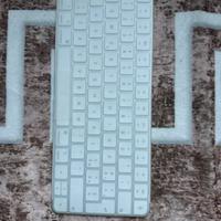 Apple  Magic Keybord + Magic Mouse