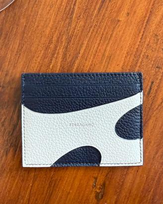 Portacarte Ferragamo in pelle cut-out