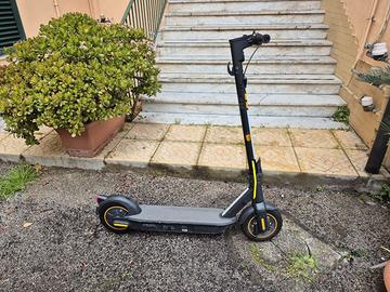 Monopattino Ninebot Segway G30