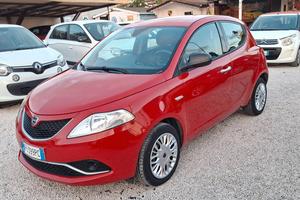 Lancia Ypsilon 1.2 69 CV 5 porte Silver