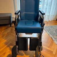 Sedia a rotelle comoda, marca Surace