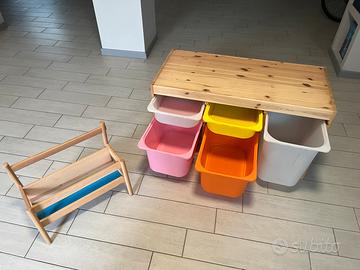 Mobiletto contenitore e piccolo portalibri