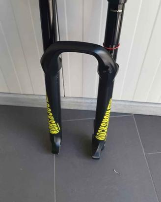 Forcella Rockshocks 160 Yari .