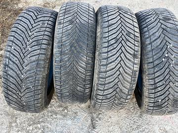 Pneumatici 4 stagioni 205/60 R 16