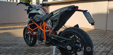 KTM 690 DUKE