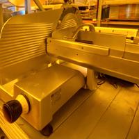 🔪 AFFETTATRICE PROFESSIONALE 🥩