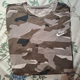 T-shirt uomo Nike