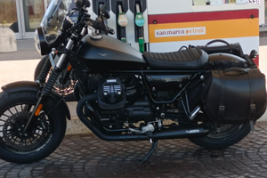 Moto Guzzi V9 Bobber