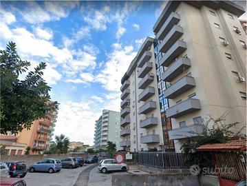 Privato vende Box con soppalco 18mq