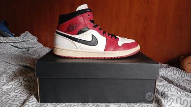 Air Jordan 1 Mid CHICAGO